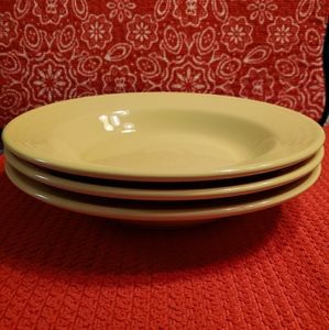Fiesta Fiestaware 9 inch rimmed soup bowls in Sunf